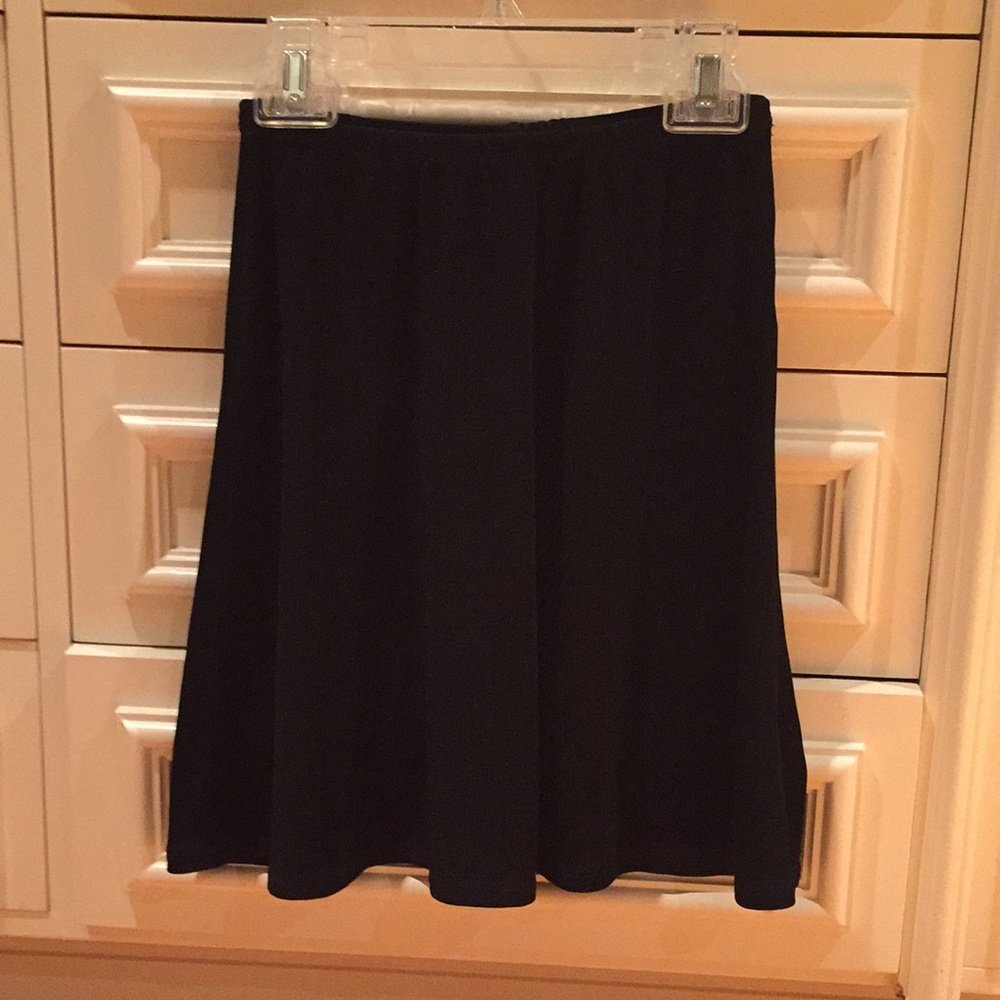 Women’s petite black short skirt
